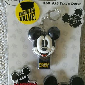 Mickey Mouse 4GB USB Flash Drive